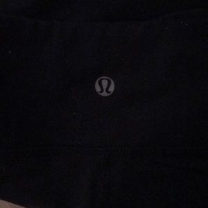Black luluelmon leggings